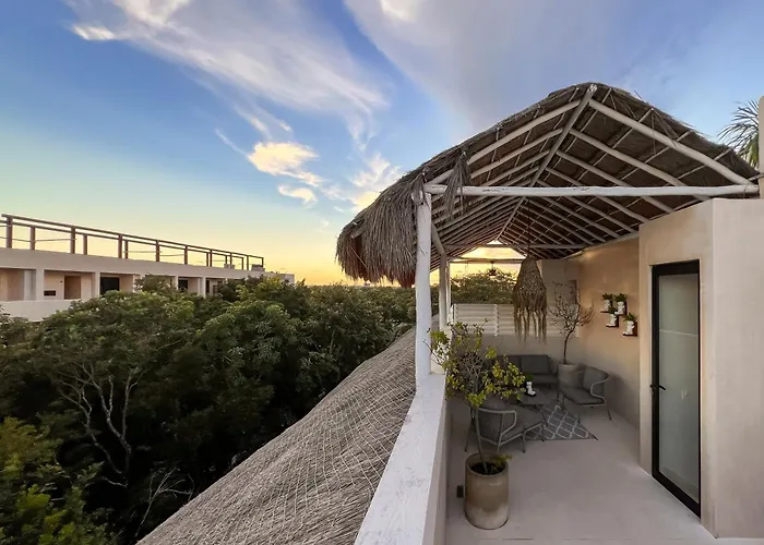 Apartment Stylish Mexican Interior Ph- Private Rooftop -gated Community