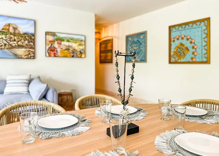 Stylish Mexican Interior Ph- Private Rooftop -gated Community Apartment