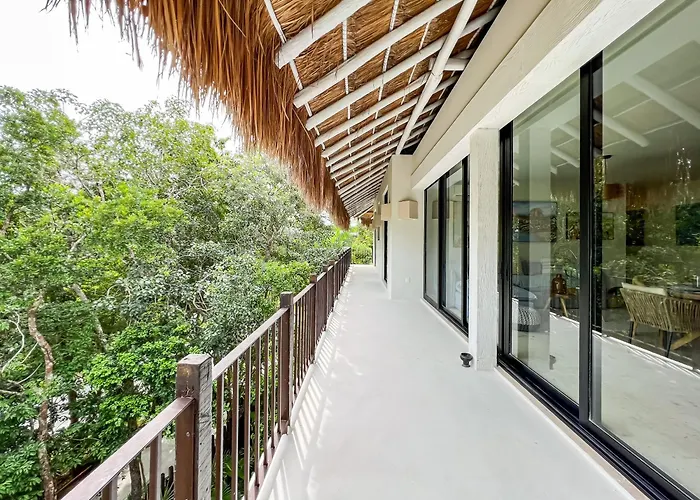 Stylish Mexican Interior Ph- Private Rooftop -gated Community *