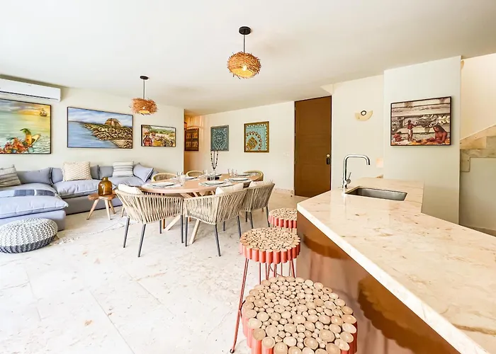 Stylish Mexican Interior Ph- Private Rooftop -gated Community Apartment *