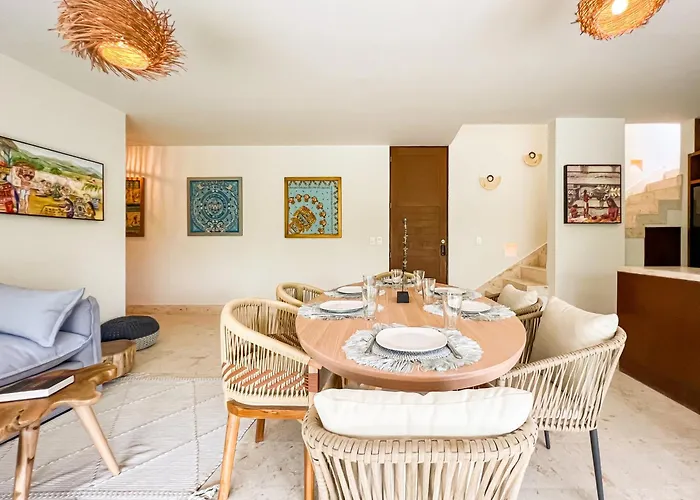 Stylish Mexican Interior Ph- Private Rooftop -gated Community