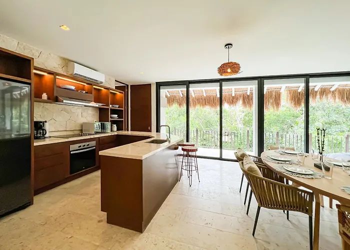 Stylish Mexican Interior Ph- Private Rooftop -gated Community Appartement *
