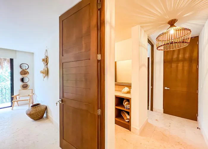 Apartment Stylish Mexican Interior Ph- Private Rooftop -gated Community *